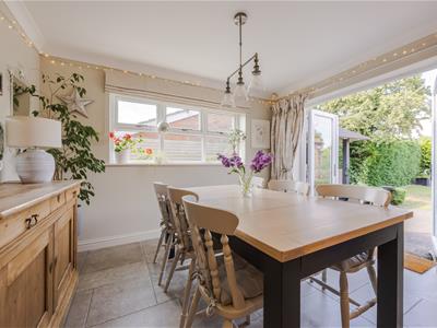 Kitchen diner